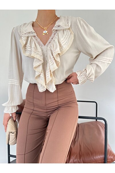 Modamorfo Önü Fırfırlı Fistolu Kolu Lastikli Bluz