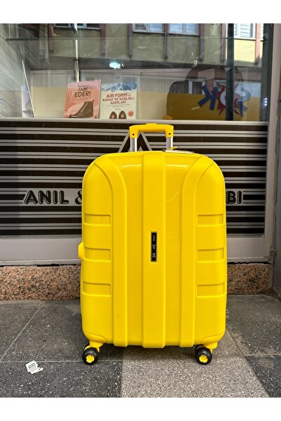 IVS Kadın Sarı Dört Tekerlek Kırılmaz Darbelere Dayanıklı Polipropilen Orta Boy Valiz
