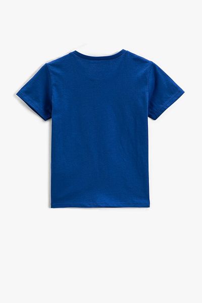 Koton Jungen-Kurzarm-T-Shirt mit Rundhalsausschnitt und Fußball-Aufdruck 3skb10069tk
