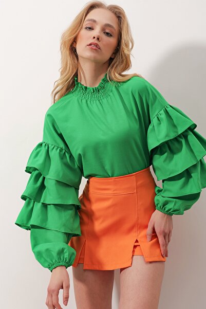 Trend Alaçatı Stili Γυναικεία υφή μπλούζα με πράσινο ζιβάγκο ALC-X9762