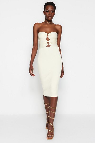 Trendyol Collection Ecru vypasované úpletové okénko/vystřižené detailní svatební/svatební elegantní večerní šaty TPRSS23EL00112
