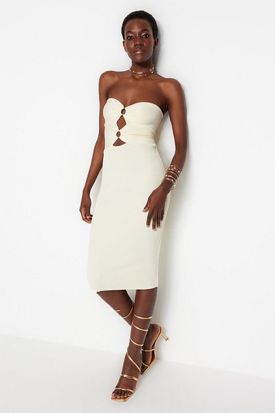 Trendyol Collection Ecru vypasované úpletové okénko/vystřižené detailní svatební/svatební elegantní večerní šaty TPRSS23EL00112