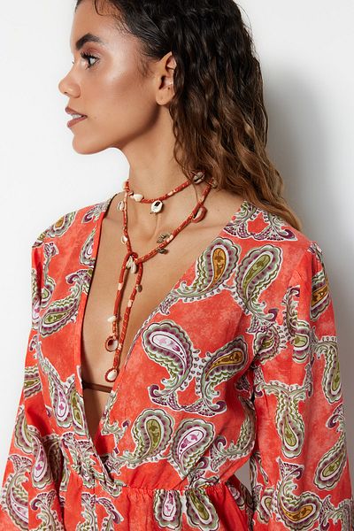 Trendyol Collection Gewebtes, gerüschtes Mini-Strandkleid aus 100 % Baumwolle mit Paisley-Muster TBESS23EL00028