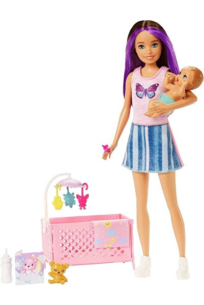 Barbie Bebek Bakıcısı Beşikli Mimikli Bebek Aksesuarlı Oyun Seti