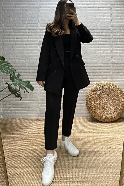 butikhola Μπουφάν μπλέιζερ με λεπτομέρεια από μαύρα κουμπιά διπλό πέτο