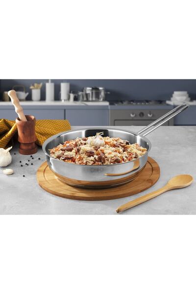 Lines مقلاة أوسكار بمقبض معدني - 22 سم