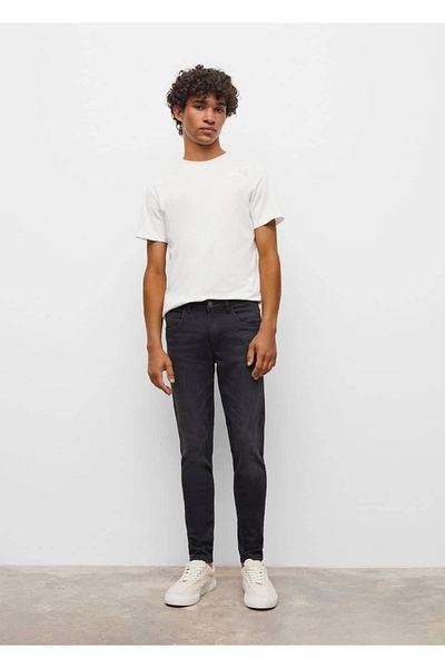 Mango Teen Jean με λεπτή εφαρμογή