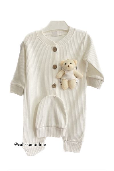 Baby Baby Rompers with Hat Accessory and Teddy Bear Detail 3-6-9 Months