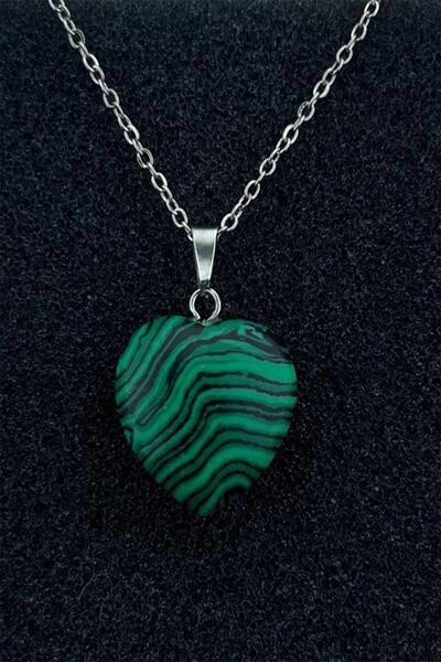 NehirTaş قلادة على شكل قلب من الحجر الطبيعي المعتمد (طول متوسط 2 سم وعرض 2 سم)