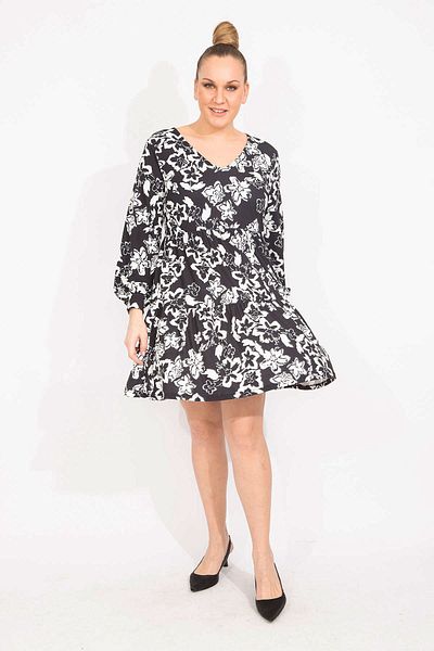 Şans Großes schwarzes Lagenkleid mit V-Ausschnitt für Damen 65n35517