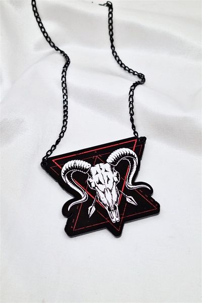 Touz Gothic Bull Horn Arrow Necklace