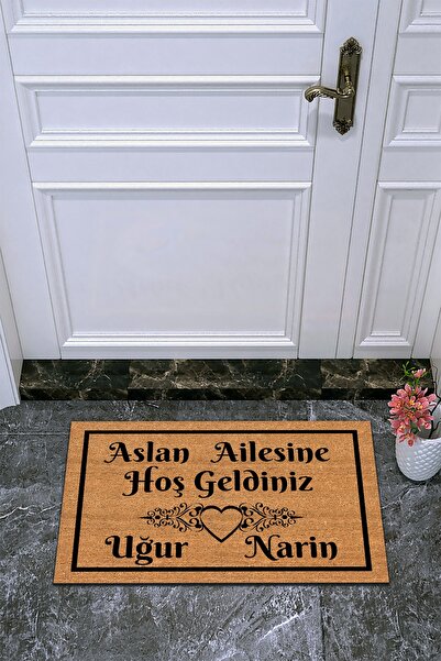 Pazarova Kişiye Özel Üretim Aslan Ailesine Hoşgeldiniz Yazılı Kapı Paspası Ka...