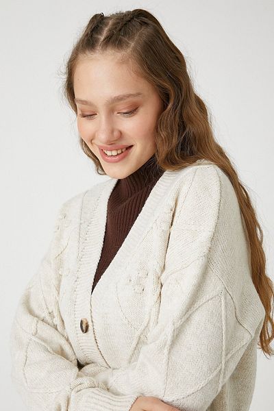 Koton Women's Knitted V-Neck Long Sleeve Buttoned Crop Cardigan 3sal90005ht