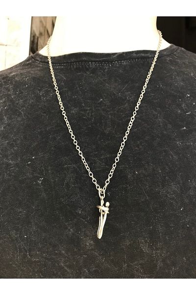 Touz Zolid Couple Hugging Design Necklace
