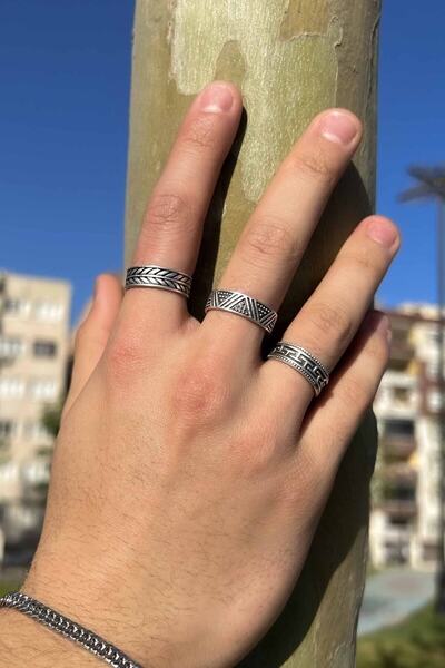 The Collection Unisex Gümüş Kaplama Üçgen Desen Labirentl Sezar Taç Yaprak Model Alyans Ayarlanabilir Yüzük Set