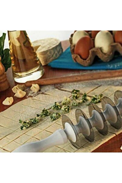 Akın Mantı Kesme Merdanesi 9 Bıçaklı