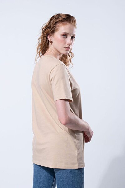 IAMNOTBASIC Kadın Moka Boyfriend Tişört