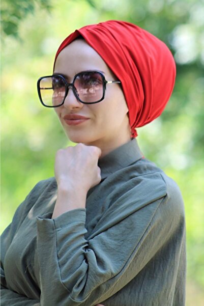 Sahra Şal Dünyası Lastik Tokalı Bone Kırmızı