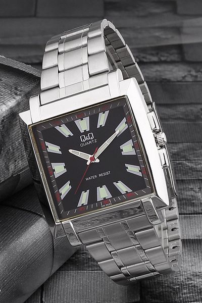 Q&Q Men's Wristwatch 3G440