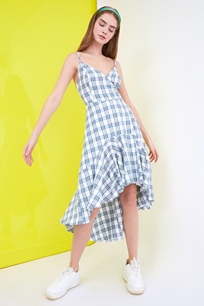 Trendyol Collection Marineblaues kariertes Volantkleid TWOSS21EL0595