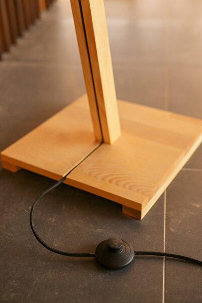 Diva Ahşap Masif Lambader