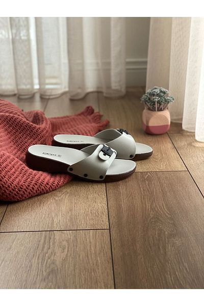 Ceyo Γυναικείες παντόφλες μπεζ Minelli 6500