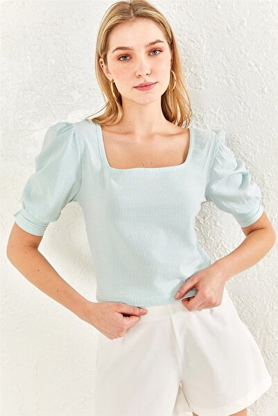 oshebu Πράσινη μπλούζα με λαιμόκοψη σε σχήμα U και μανίκια με μπαλόνι