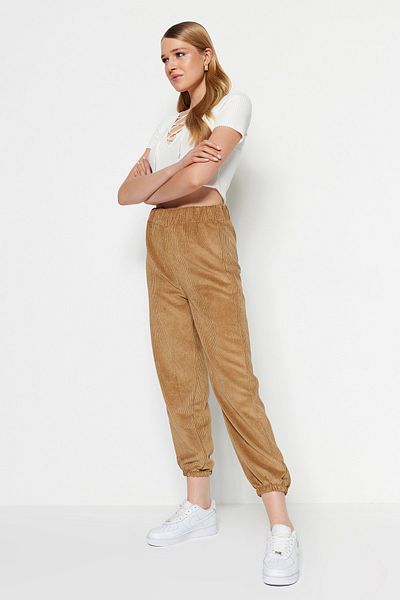Trendyol Collection Kamelfarbene Webhose mit hoher Taille TWOAW23PL00297