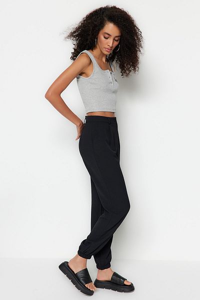 Trendyol Collection Schwarze Hose TWOSS23PL00165