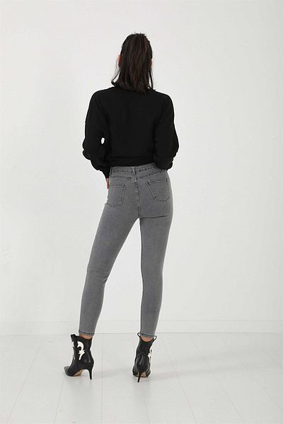 Ramrod Tyra Grey Skinny Jeans Αναδείξτε το Slim Fit Jeans της
