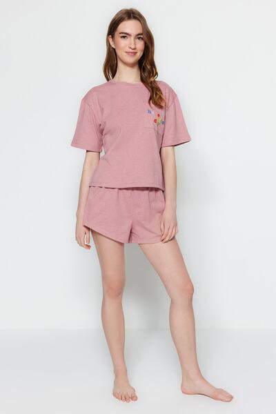 Trendyol Collection Σετ πιτζάμες με ροζ σύνθημα 100% βαμβακερό σορτς - THMSS23PT00173