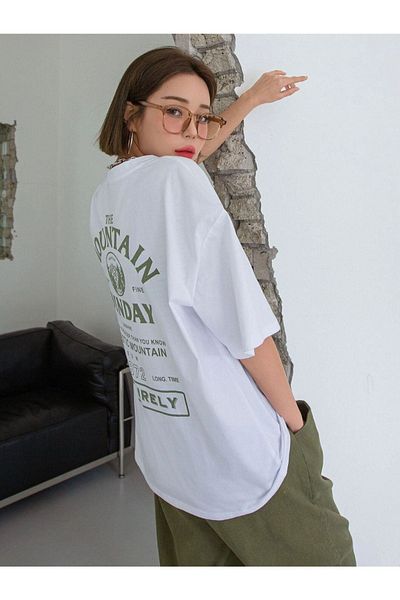 Benisengiydir Women's White Mountain Oversize Crew Neck Tshirt