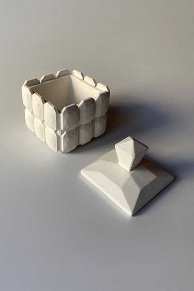 sin istanbul Covered Ring, Jewelry Box White