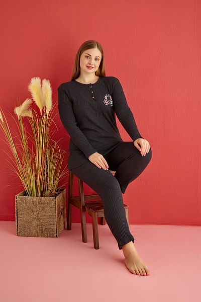 MODAREYA Long Sleeve Thin Seasonal Report Collar Placket and Buttoned Embroidered Pajamas Set