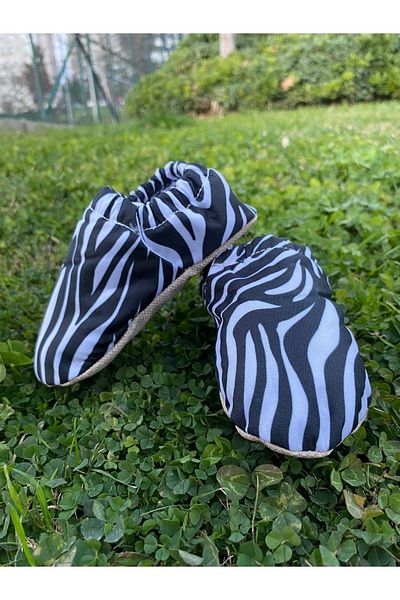 Gebelog Zebra Non-Slip Sole Baby Booties