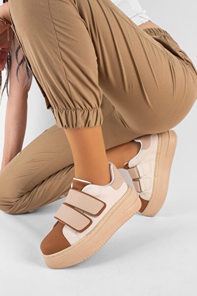 Aleza Shoes Morella Thick Sole Brown Women's Sneaker