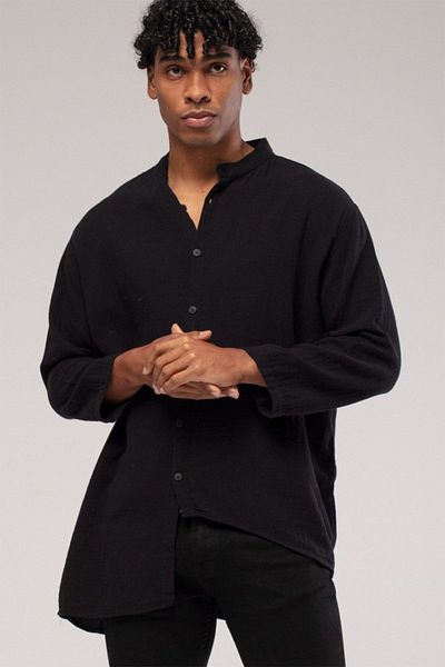 XHAN Black Collar Asymmetrical Shirt 3kxe2-46725-02