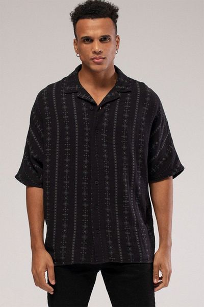 XHAN Patterned Black Shirt - 3kxe2-46726-02