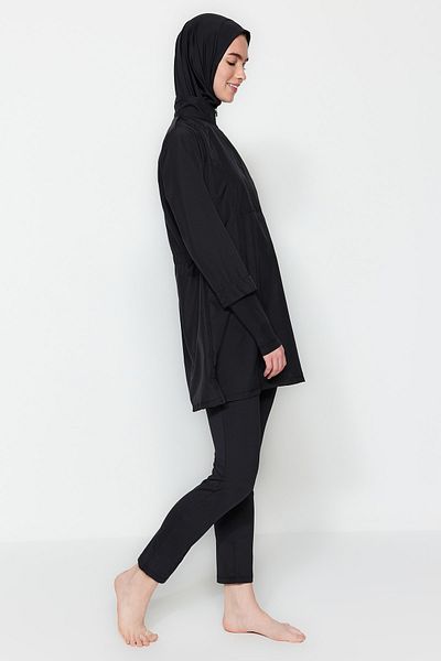 Trendyol Modest Μαύρο Πλήρως Καλυμμένο Σετ Μαγιό Performance Knitted Lycra 4 τεμαχίων TCTSS23CF00000