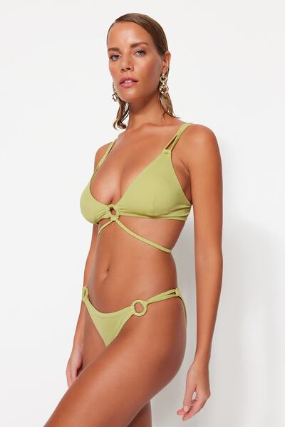 Trendyol Collection Normál lábú bikini alsó zöld kiegészítőkkel TBESS23BA00031