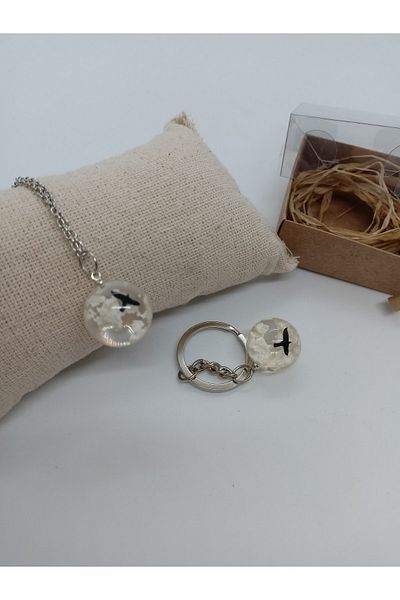 BalıkHediyelik Bird Themed Necklace and Keychain Set Between the Clouds