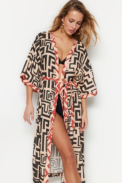 Trendyol Collection Maxi tkané kimono a kaftan s geometrickým vzorem TBESS23KM00025