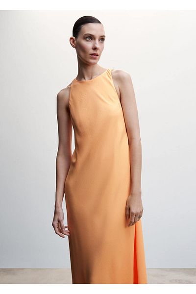 MANGO Woman Sukienka z ozdobnym rozdarciem na plecach