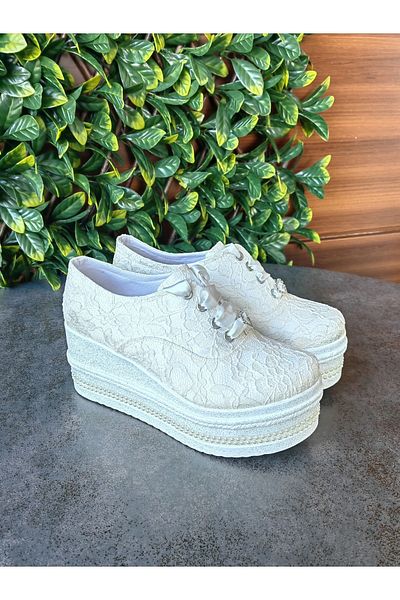 Ayakkabı Tutkusu Stilo ® Lace Embroidery on Wedge Heel Satin