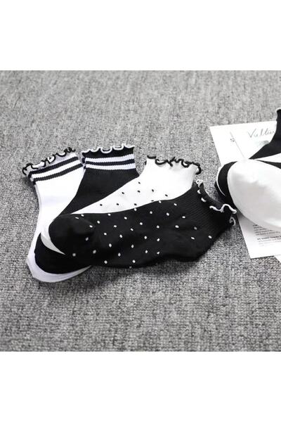 çorapmanya 8 Çift Sevimli Moda Kalp Desenli Siyah Beyaz Yarım Konç Kadın Kolej Çorap