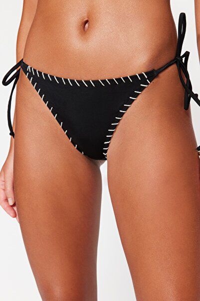 Trendyol Collection Μαύρο κεντημένο δεμένο κανονικό πάτο μπικίνι TBESS23BA00226