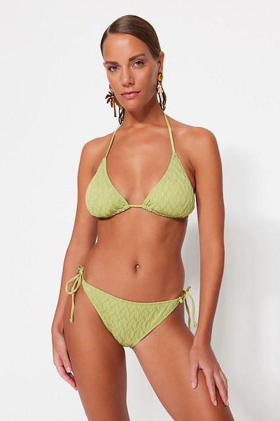 Trendyol Collection Зелені фактурні плавки бікіні на зав'язках TBESS23BA00250 з прямими ногами TBESS23BA00250