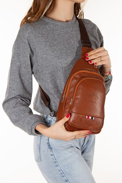 Newish Unisex Crossbody Shoulder Bag with Headphone Jack, Freebag, Vegan Leather (29x19cm)(gift Keychain)
