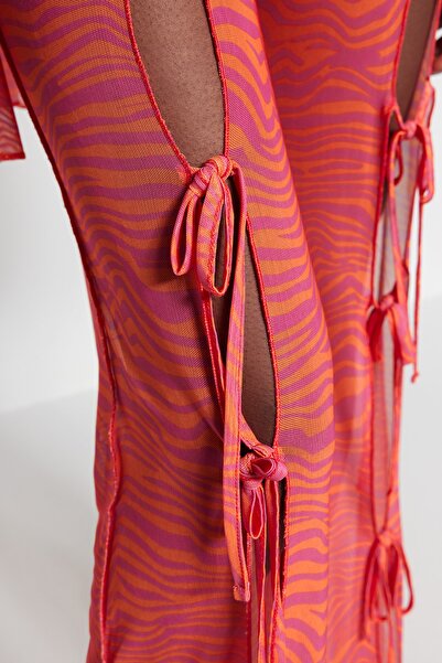 Trendyol Collection Animal Patterned Woven Slit Trousers TBESS23PL00003