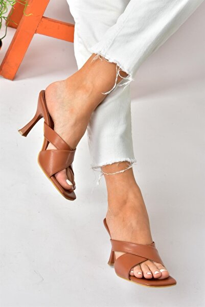 Fox Shoes Tan Cross-Strapped Thick Heeled Women's Slippers P590033009